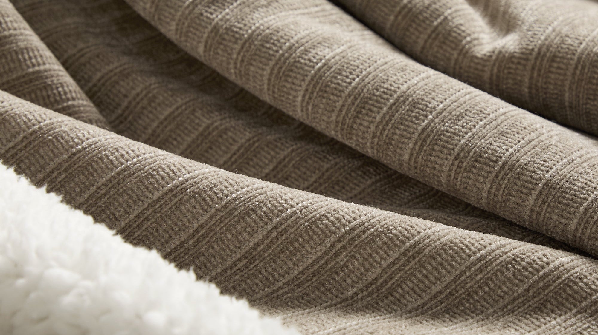 Best Soft Heated Blankets for Gifts and Holiday Presents: A Complete Guide - Blunique