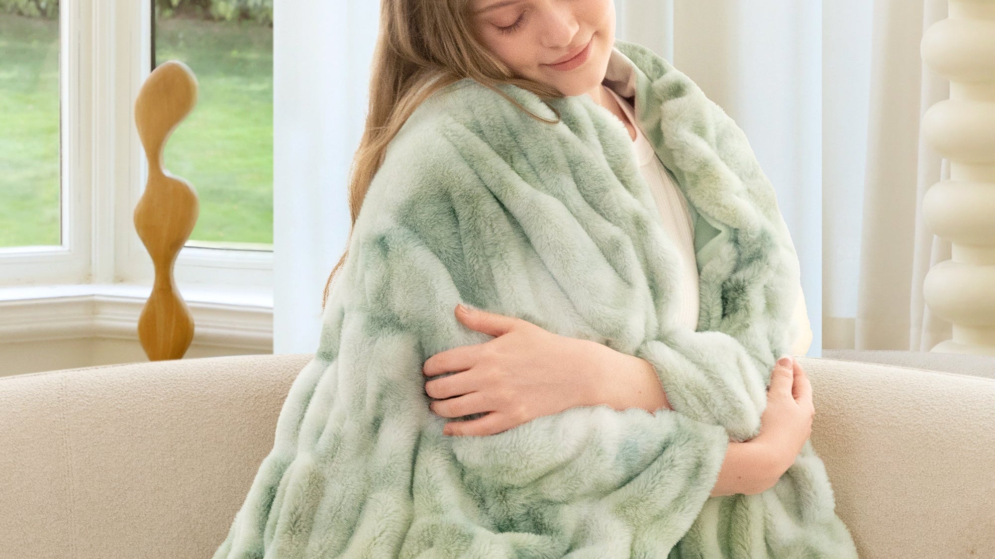 Rabbit Fur Blanket Guide: Why Faux Fur is the Cozy Secret Your Home Needs - blunique