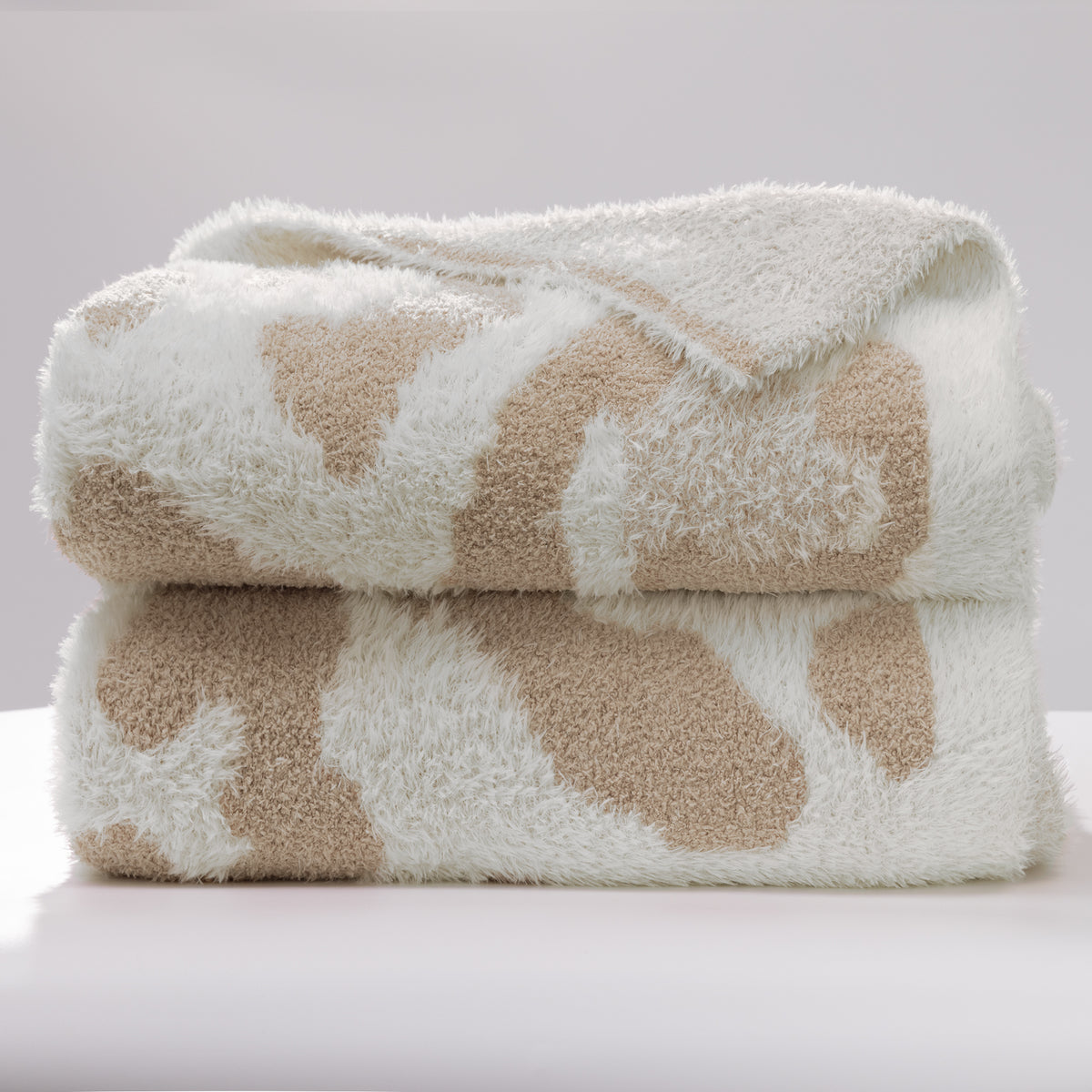 blunique - Leopard Print - Super Soft - Feather Yarn Blanket