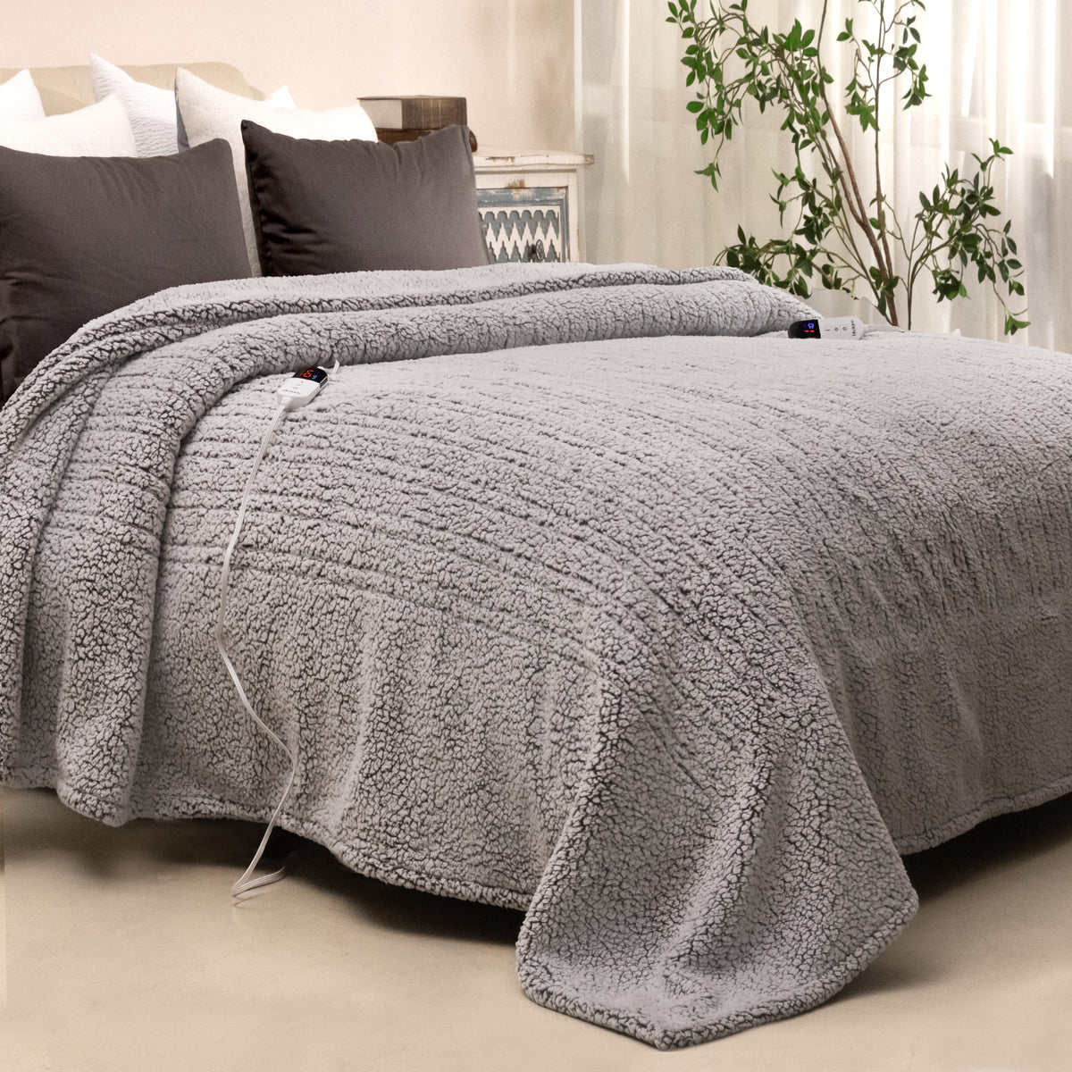 blunique -  Double Sided Cozy Sherpa Heated Throw Blanket  Queen Size