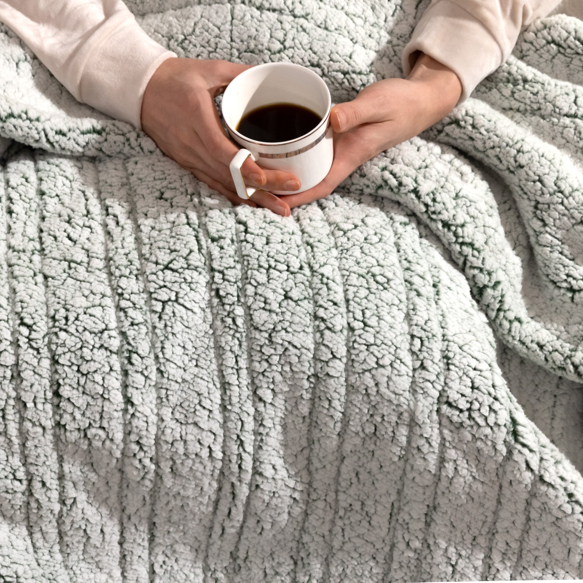 blunique - Double Sided Cozy Sherpa Heated Throw Blanket King Size Blunique