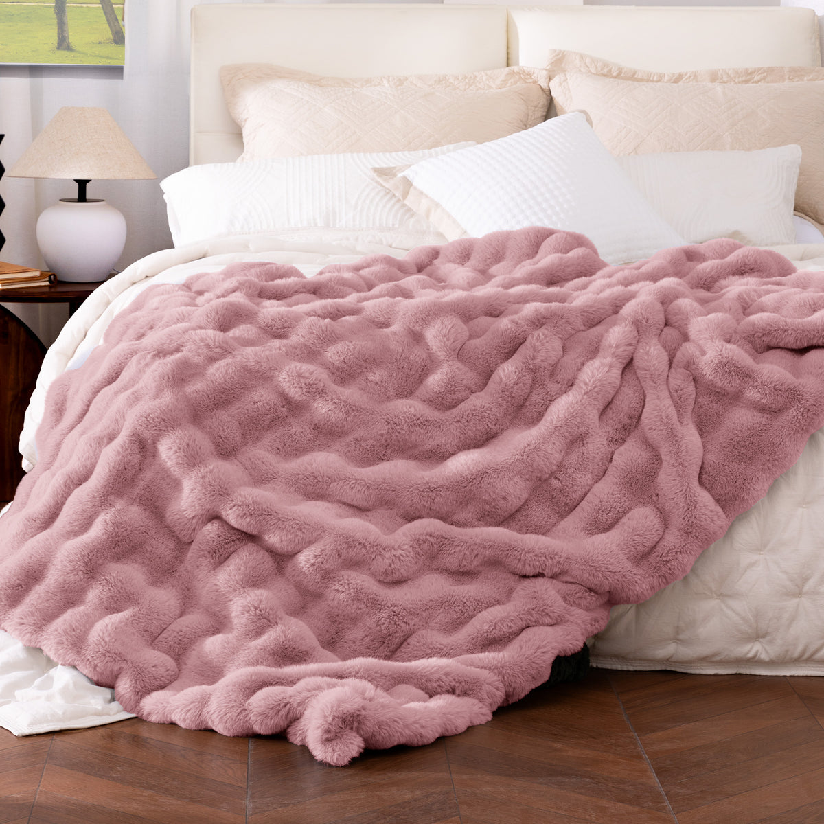 blunique - Premium Faux Fur Bubble Throw & Blanket