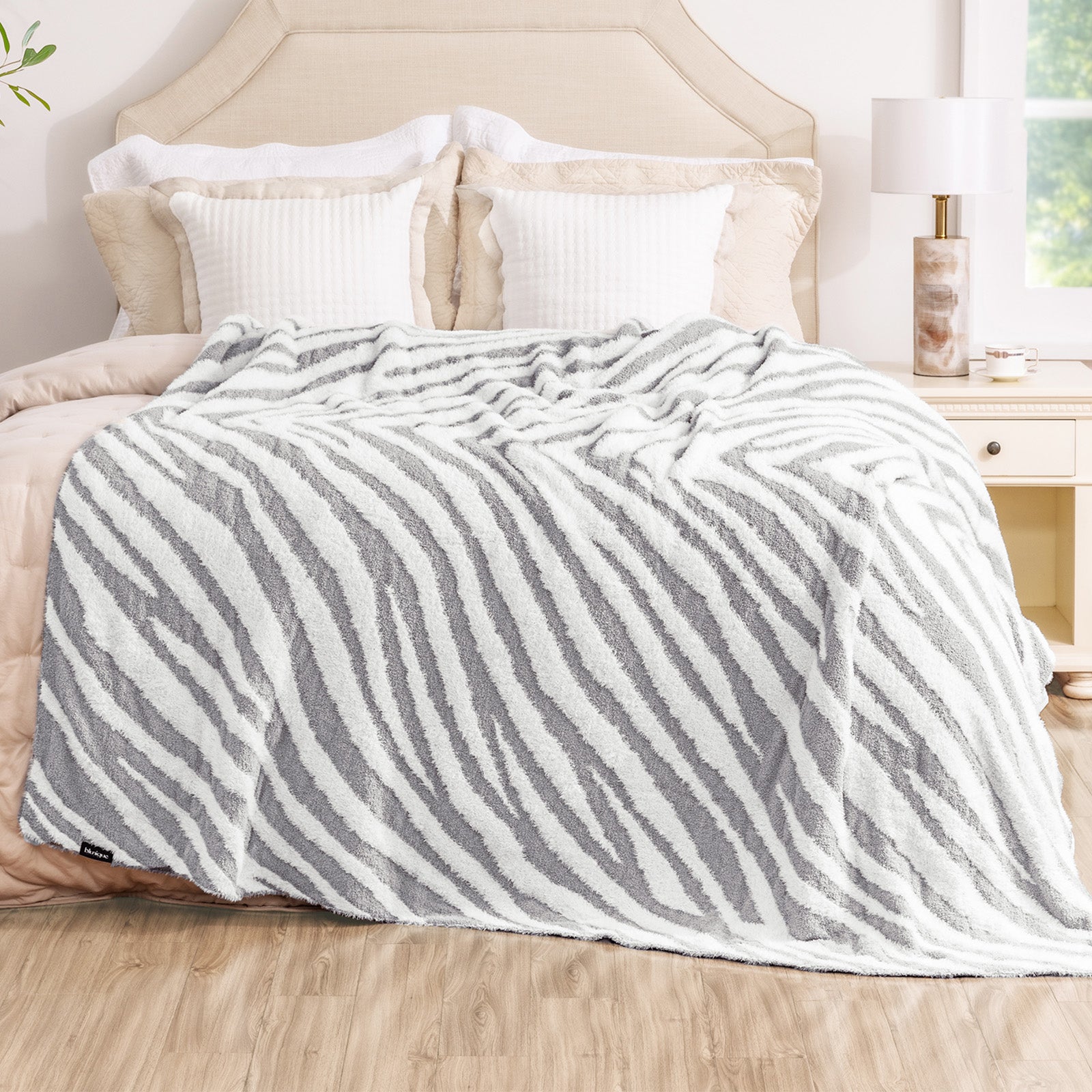 blunique - Zebra Print Super Soft Blanket Blunique