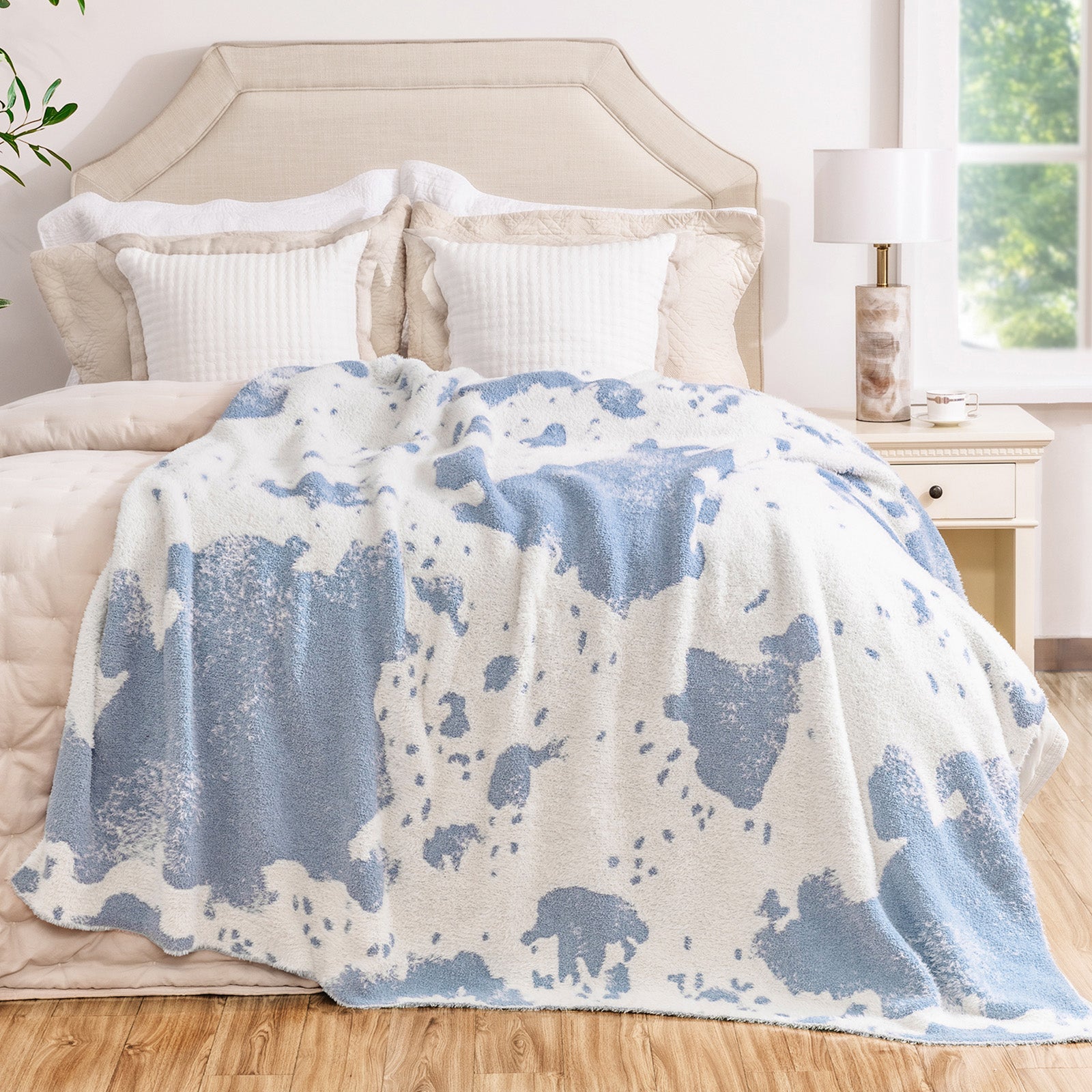 blunique - Cow Print Super Soft Blanket Blunique