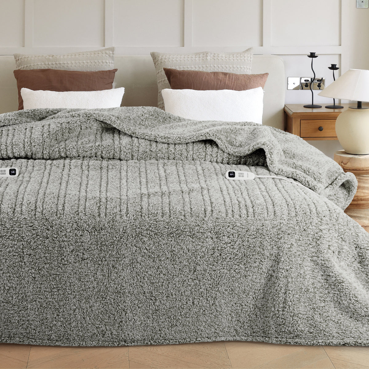 blunique -  Double Sided Print Cozy Sherpa - Fast Heated Blanket Electric Blanket