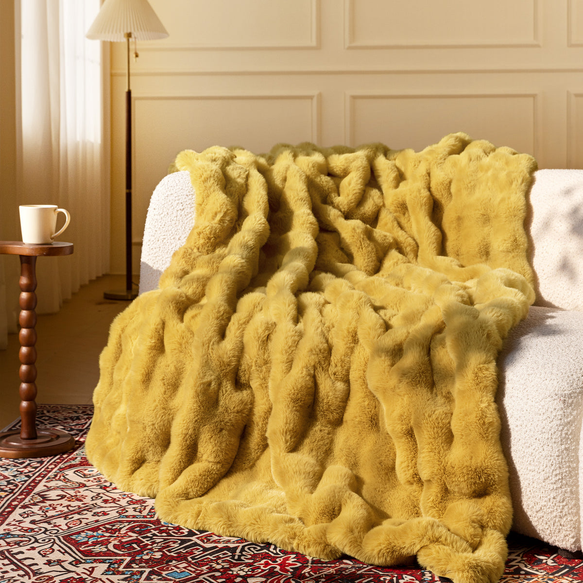 blunique - Premium Faux Fur Bubble Throw & Blanket