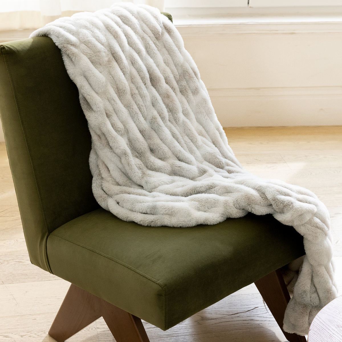 blunique - Luxury Faux Fur Blanket