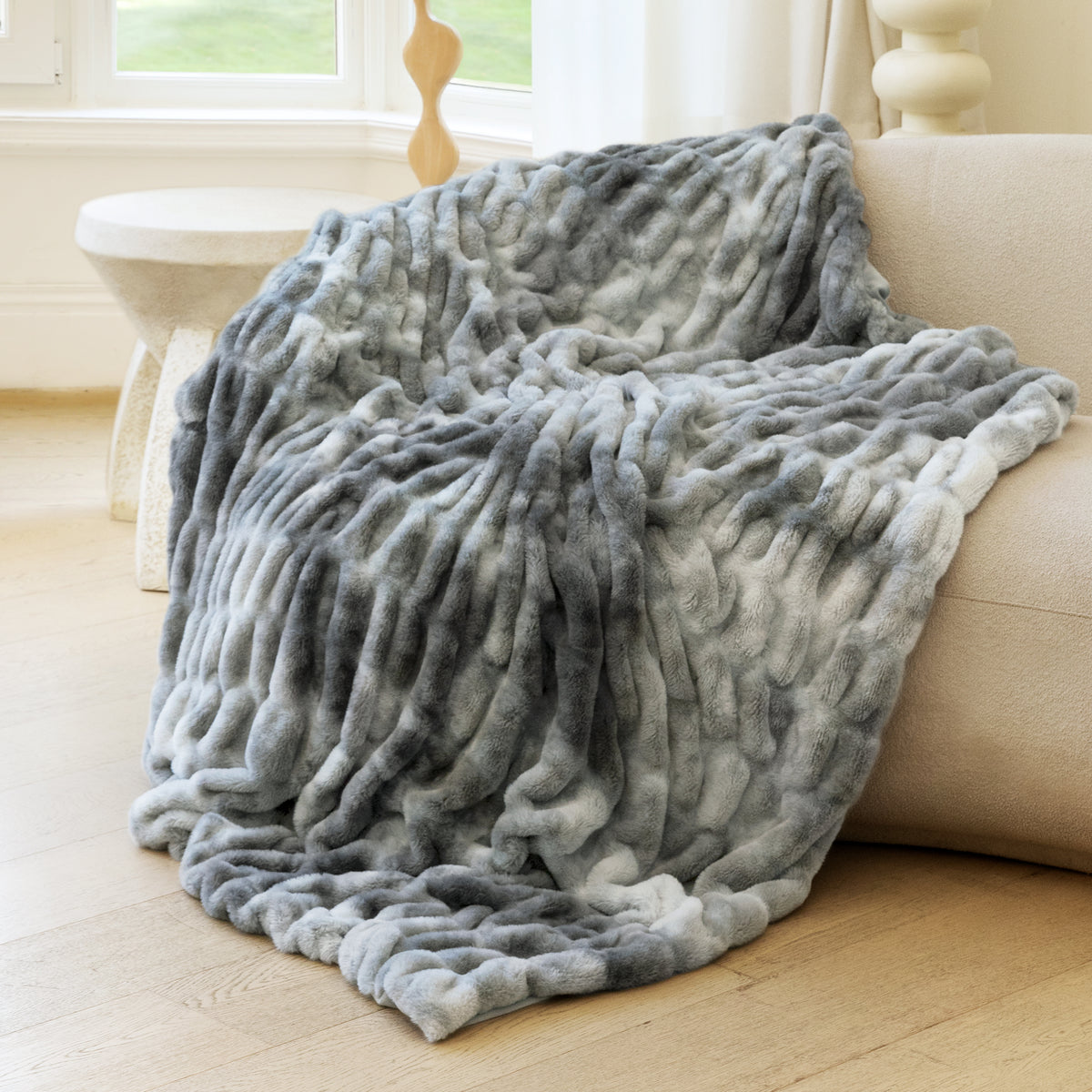 blunique - Luxury Faux Fur Blanket