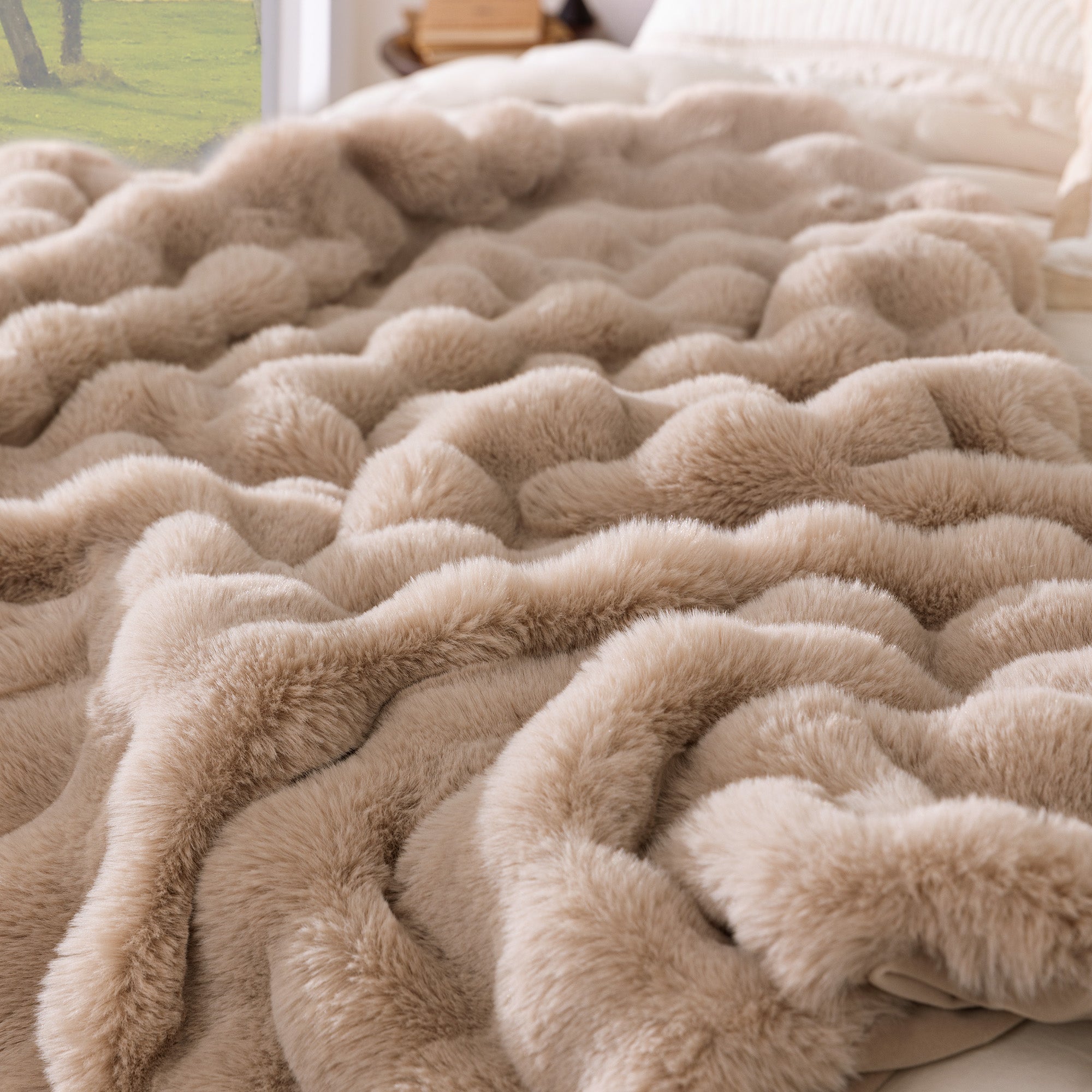 blunique - Premium Faux Fur Bubble Throw & Blanket blunique
