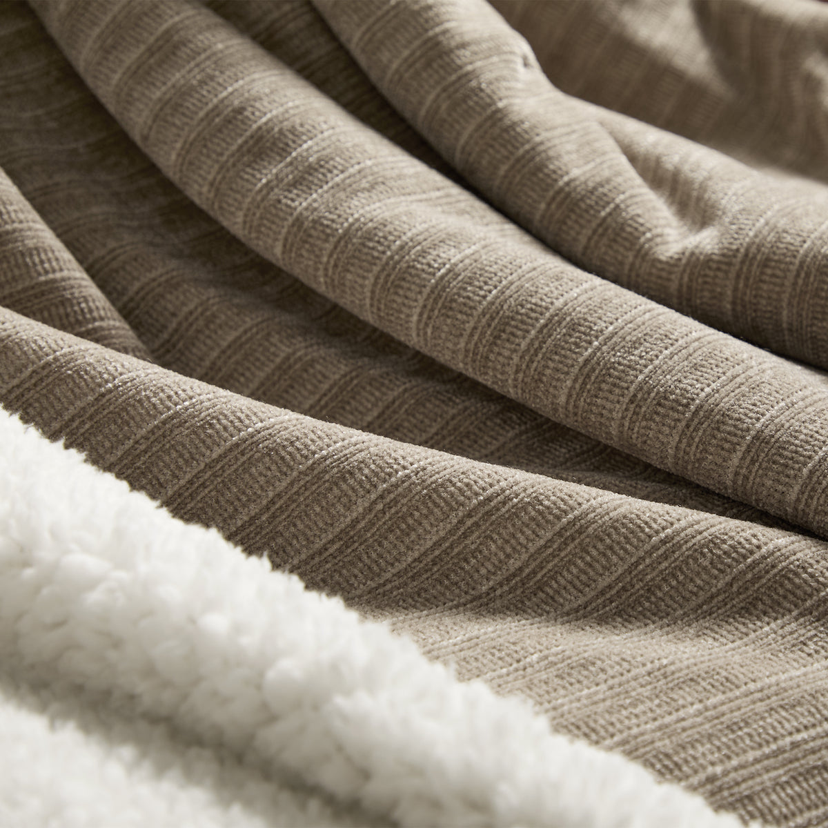 blunique - Ultra Soft Cozy Chenille - Fast Heated Blanket Electric Throw 50''x60''