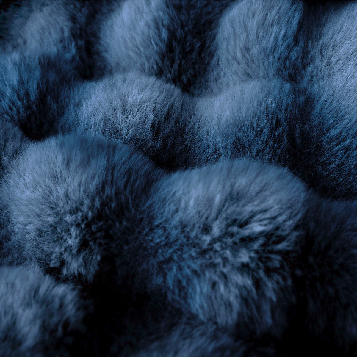 blunique - Premium Faux Fur Bubble Throw & Blanket