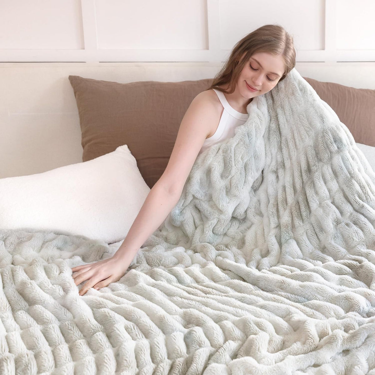 Faux Fur Blanket, Throw Blanket for Couch, Fluffy Blanket with Stretch Ruched Design, Ultra Soft Giftable Home Decor, 50x60 inches, Tie-Dyed in Khaki