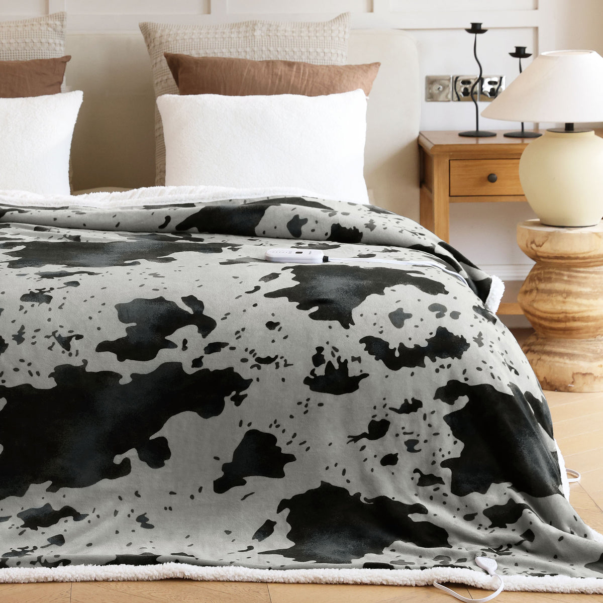 blunique - Cow Print Heated Throw Blanket 84x90inch