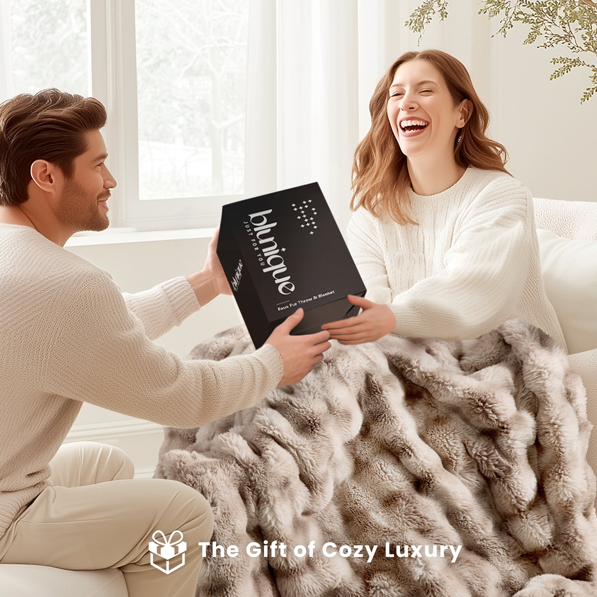 blunique - Premium Faux Fur Bubble Throw & Blanket