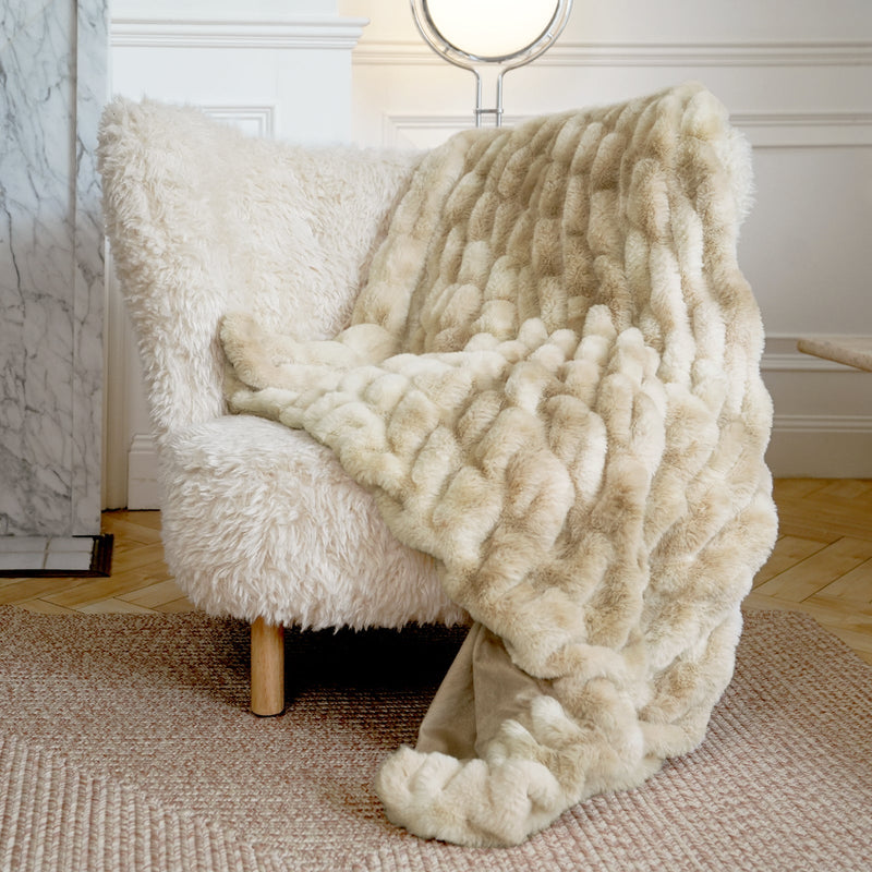 blunique - Luxury Faux Fur Blanket - Blunique