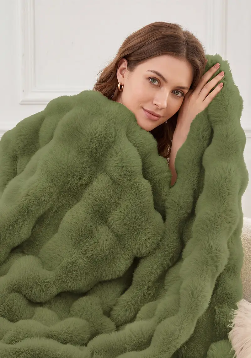 Bubble Faux Fur Blanket Collection